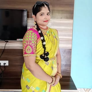 Hire ....._akka influencer with 164.9k