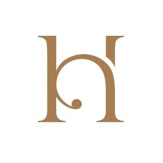 Hire .....lvibee influencer with 221.4k