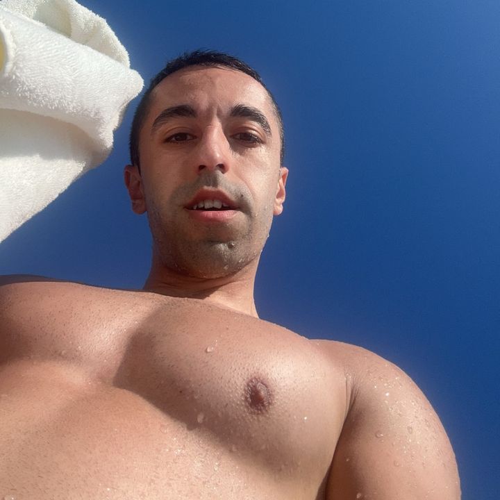 Hire .....lison influencer with 19.1k