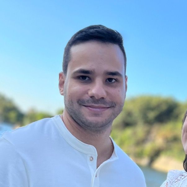 Hire .......manzioli influencer with 152k