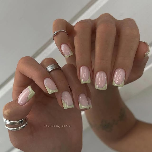  ......nails   'recent posts' 