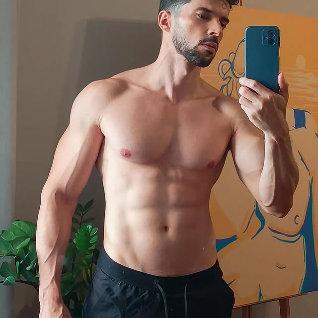  ......._selfie   'recent posts' 