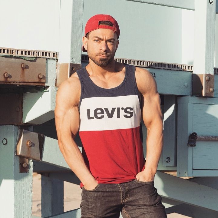 Hire .......pexecute influencer with 11.5k