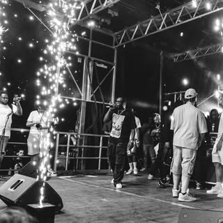 Hire ......realice influencer with 9.9k