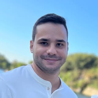 Hire .......manzioli influencer with 908.6k