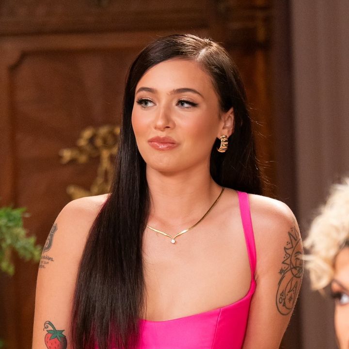 Hire ......0ttrell influencer with 24.3k