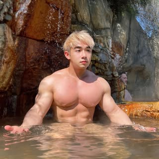 Hire .......anderson influencer with 140k