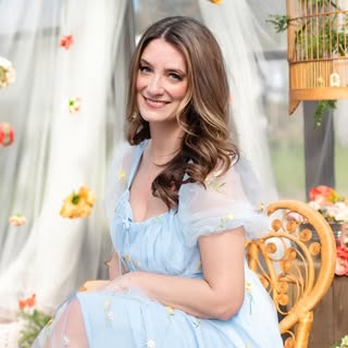 Hire .......acourts influencer with 33.3k