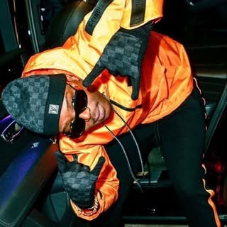 Hire ....bks influencer with 125.3k