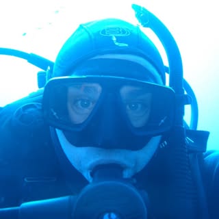 Hire .......s.images influencer with 20.7k