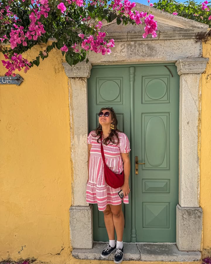 Hire ....nNerd influencer with 161.5k