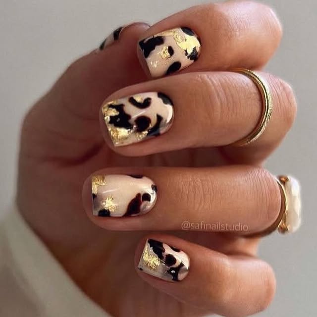  ......nails   'recent posts' 