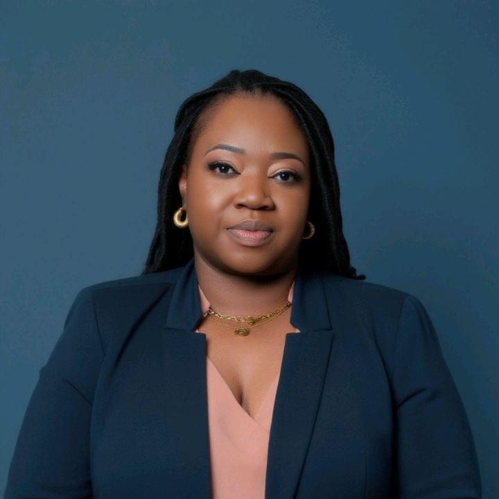 Hire ......aeaton influencer with 21.8k