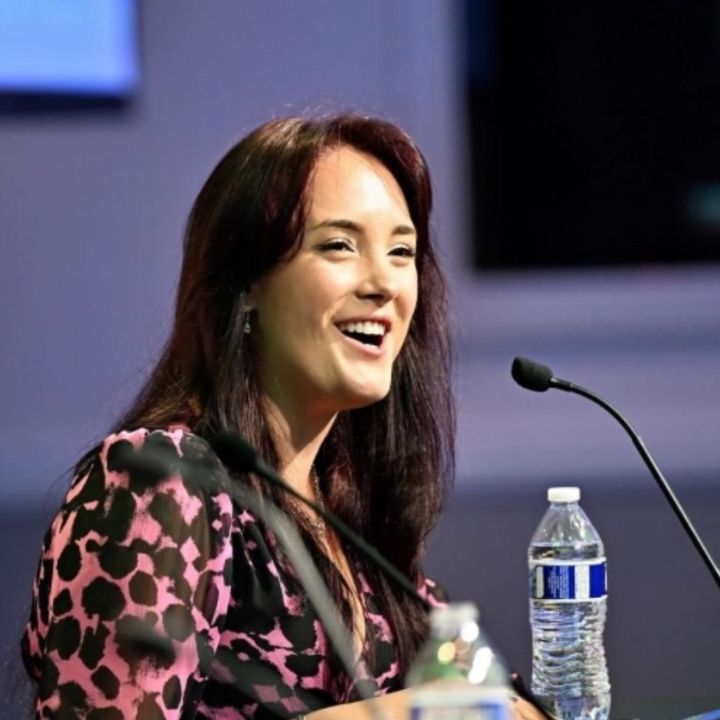 Hire ......pivo influencer with 107.1k