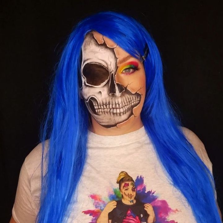 Hire ........ionartist influencer with 371.2k