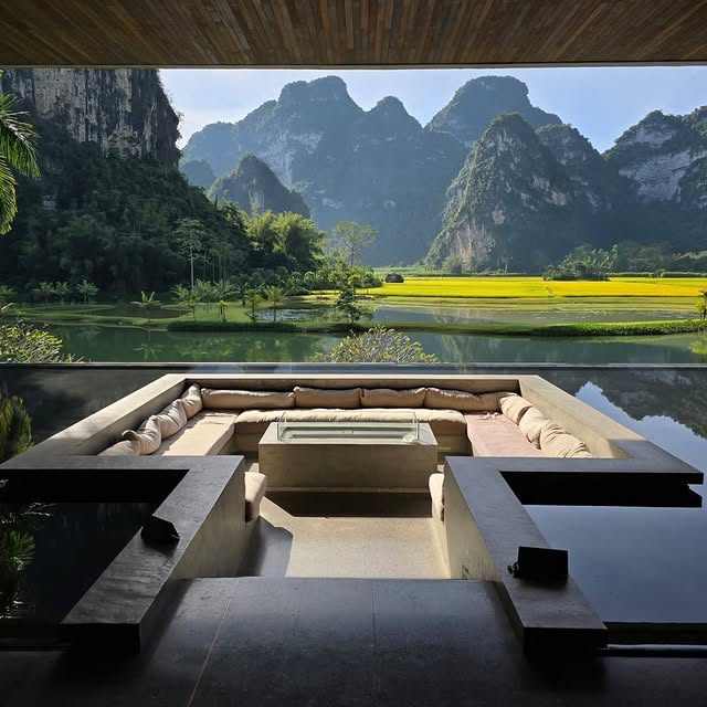  .....hotels   'recent posts' 