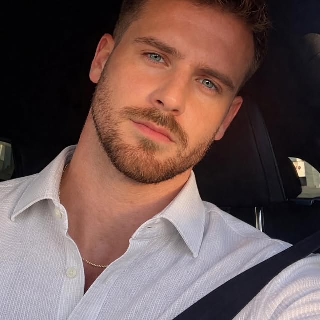  ......._selfie   'recent posts' 