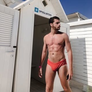 Hire ......._natale influencer with 142.2k