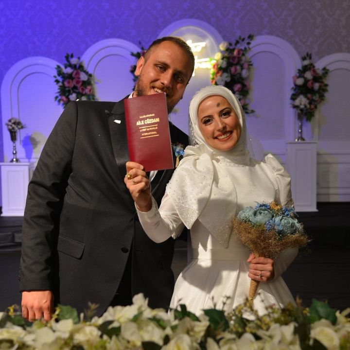 Hire .....kattar influencer with 81.4k