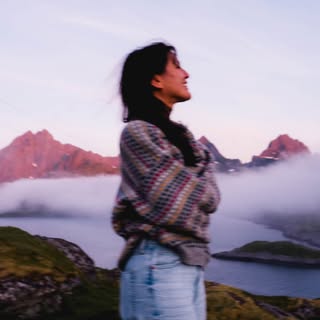 Hire ...ured influencer with 21.3k