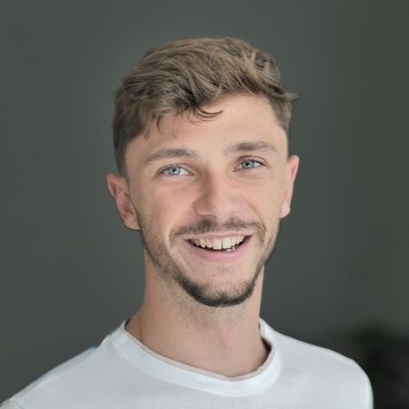 Hire ......chanut influencer with 3.1m