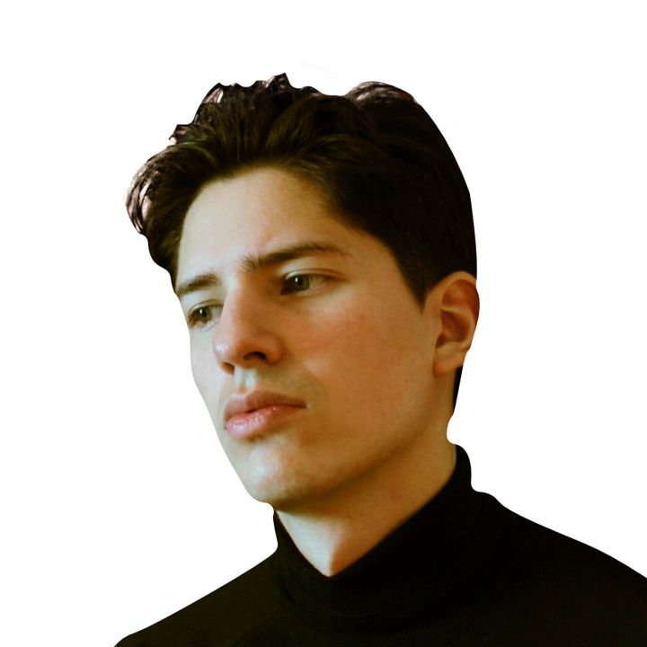 Hire .....nvalia influencer with 68.9k