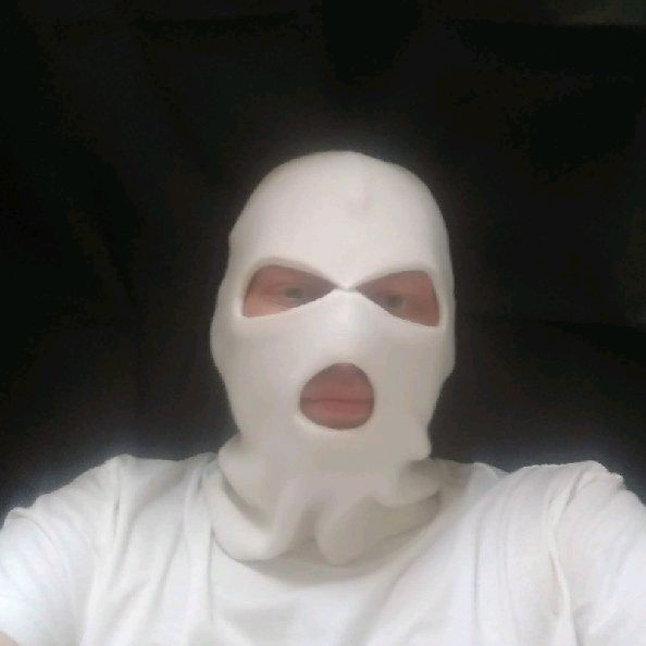 Hire ....nline influencer with 277.6k