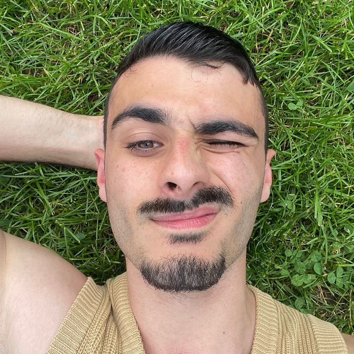 Hire ........decarolis influencer with 99.6k