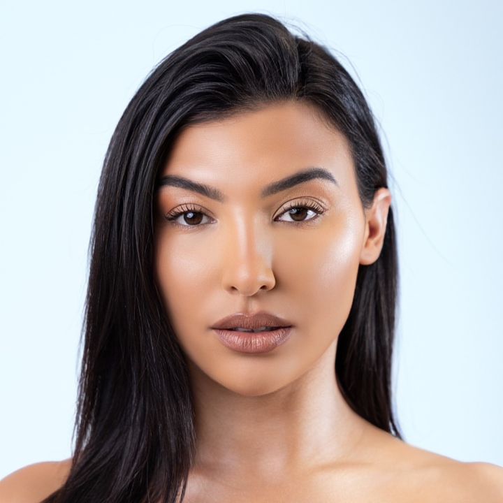 Hire ....hene influencer with 3.3m