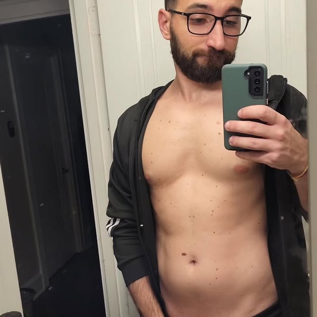  ......._selfie   'recent posts' 