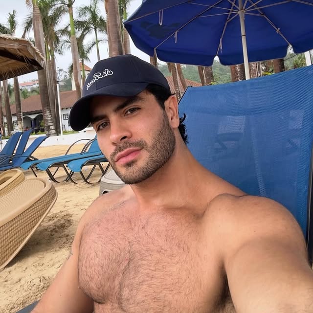  ......._selfie   'recent posts' 