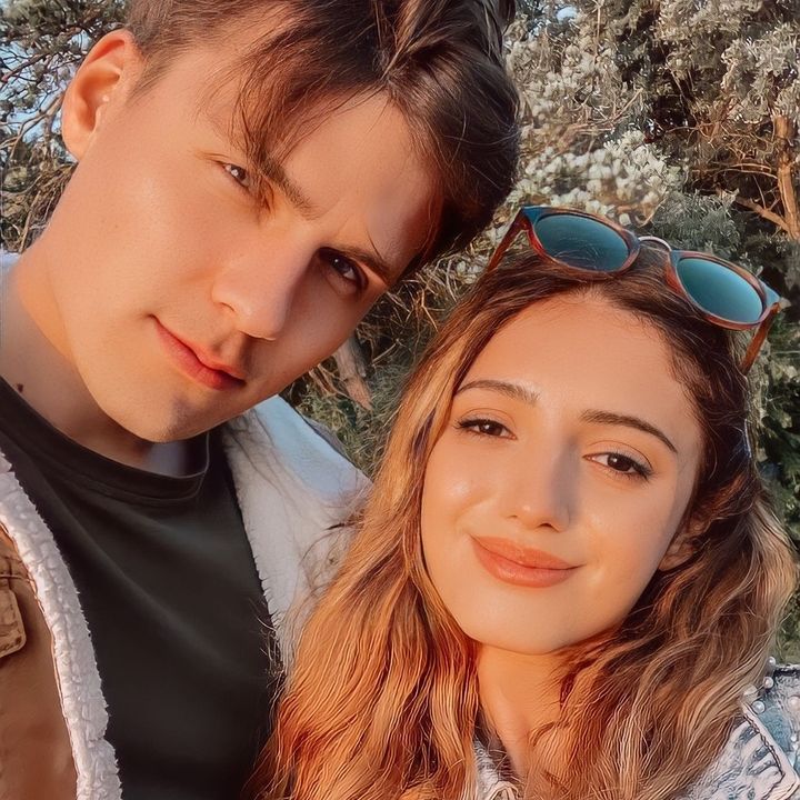 Hire ......family influencer with 60.1k