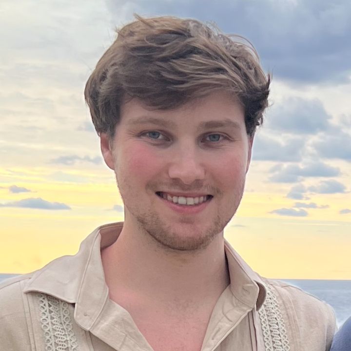 Hire ....co14 influencer with 100.5k