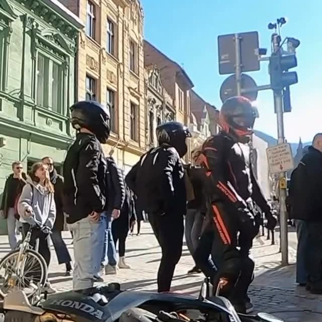  .....ustfy   'recent posts' 