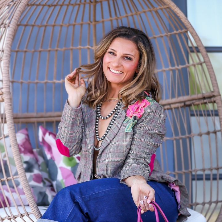 Hire .....hnson influencer with 156.4k