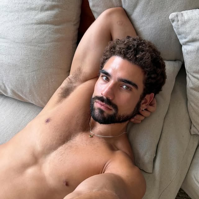  ......._selfie   'recent posts' 