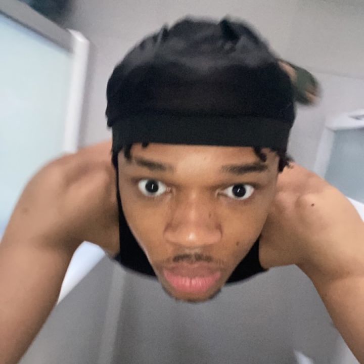 Hire ....esse influencer with 174.7k