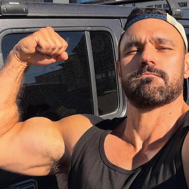  ......._selfie   'recent posts' 