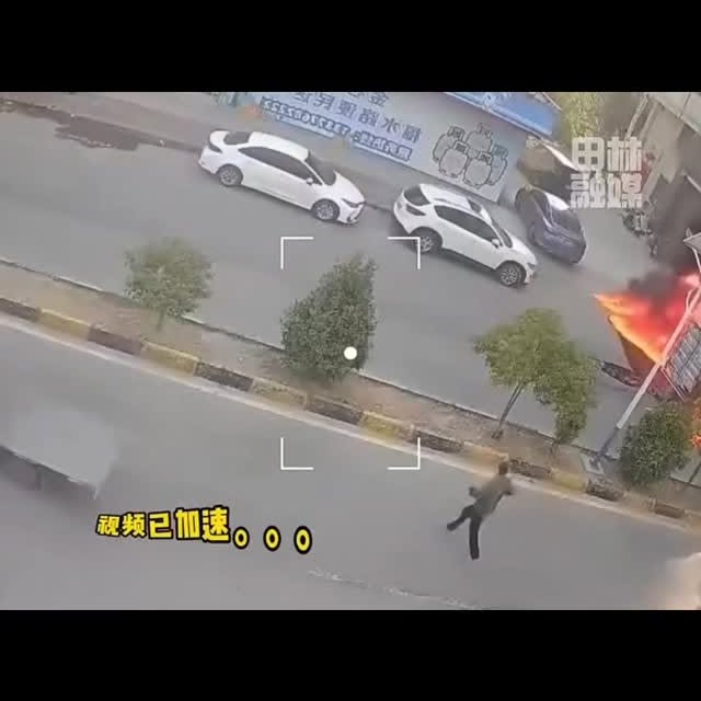  ..........s.official   'recent posts' 