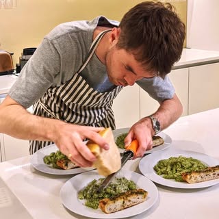 Hire .......nwebb97 influencer with 1.1m