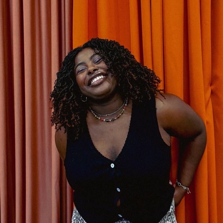 Hire ......ckhand influencer with 42.6k