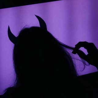 Hire ......orcute influencer with 323.7k