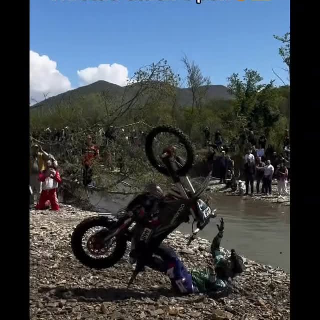  .....clips   'recent posts' 