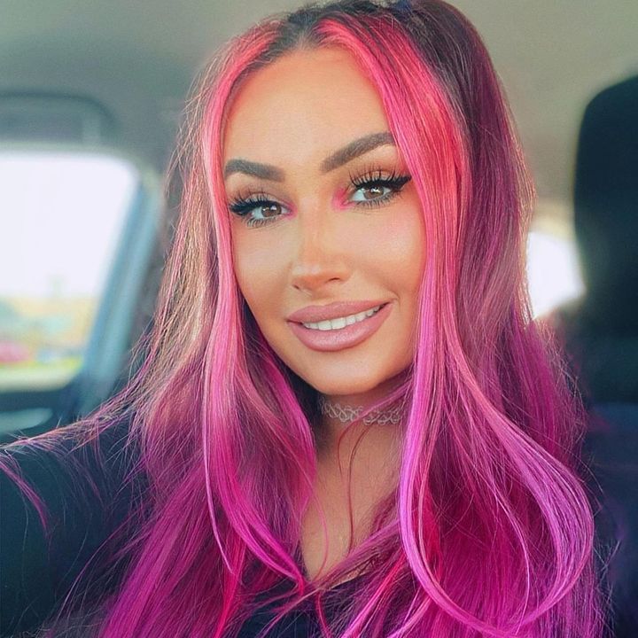 Hire ......ysmith influencer with 318.9k
