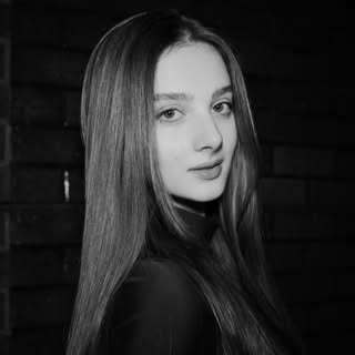 Hire ....v_ka influencer with 220.3k