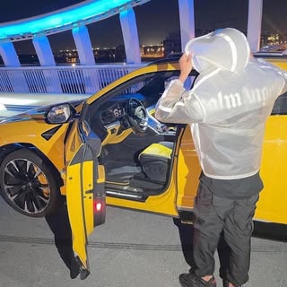 Hire .....edrip influencer with 933.7k