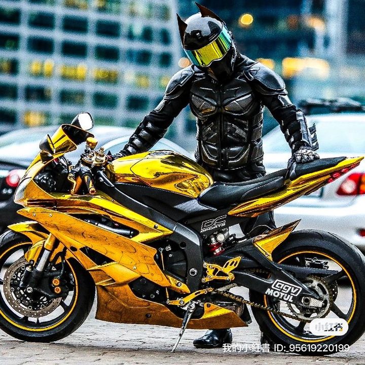 Hire ......moto influencer with 672.2k