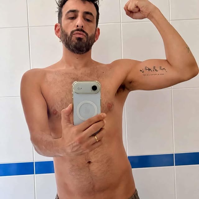  ......._selfie   'recent posts' 