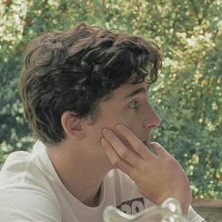 Hire ......ulwords influencer with 386.4k