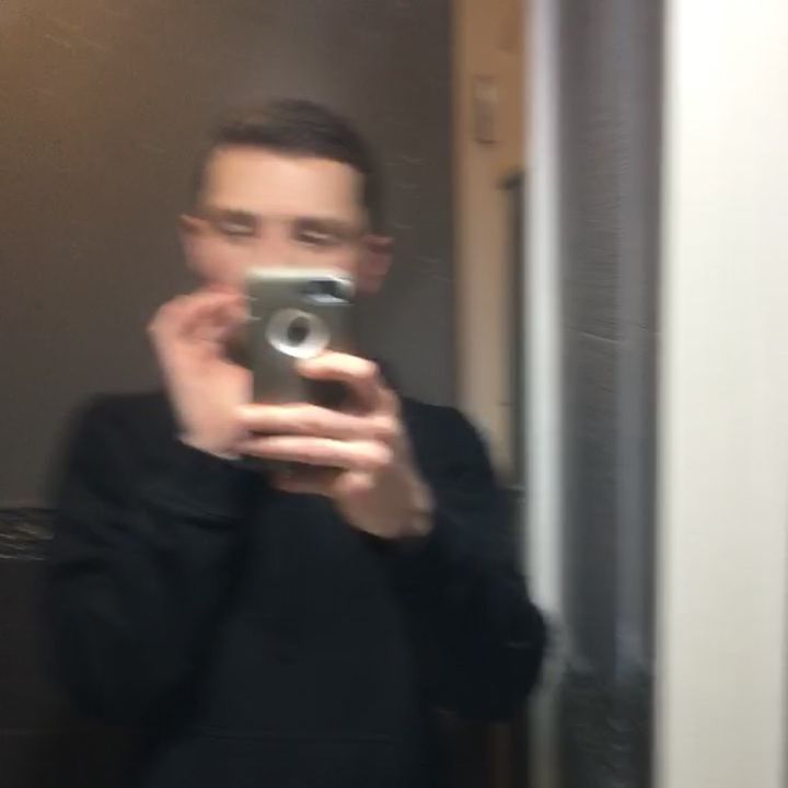 Hire ...en1x influencer with 14.8k